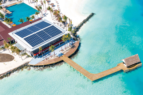 OBLU Xperience Ailafushi - pomost.jpg OBLU Xperience Ailafushi - pomost
