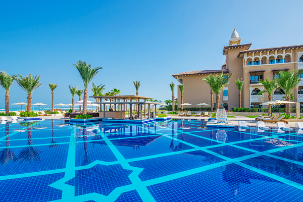 Rixos Premium Saadiyat Island, Pool bar