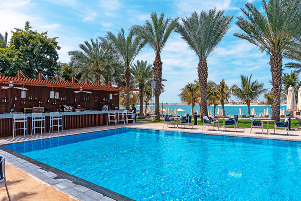 RTPD_The-Breeze-Pool-Bar.jpg