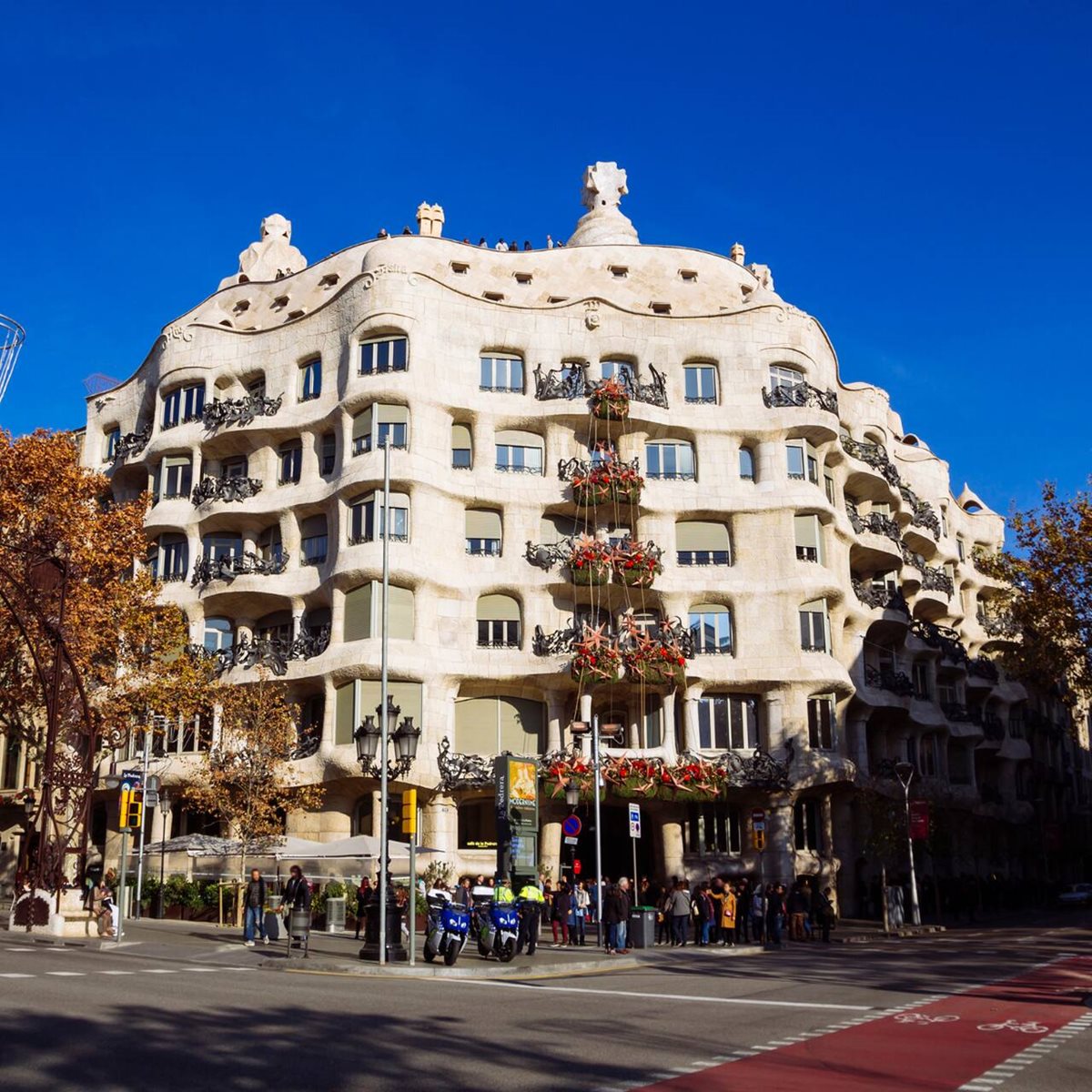 Casa Milà, Barcelona Casa Milà, Barcelona