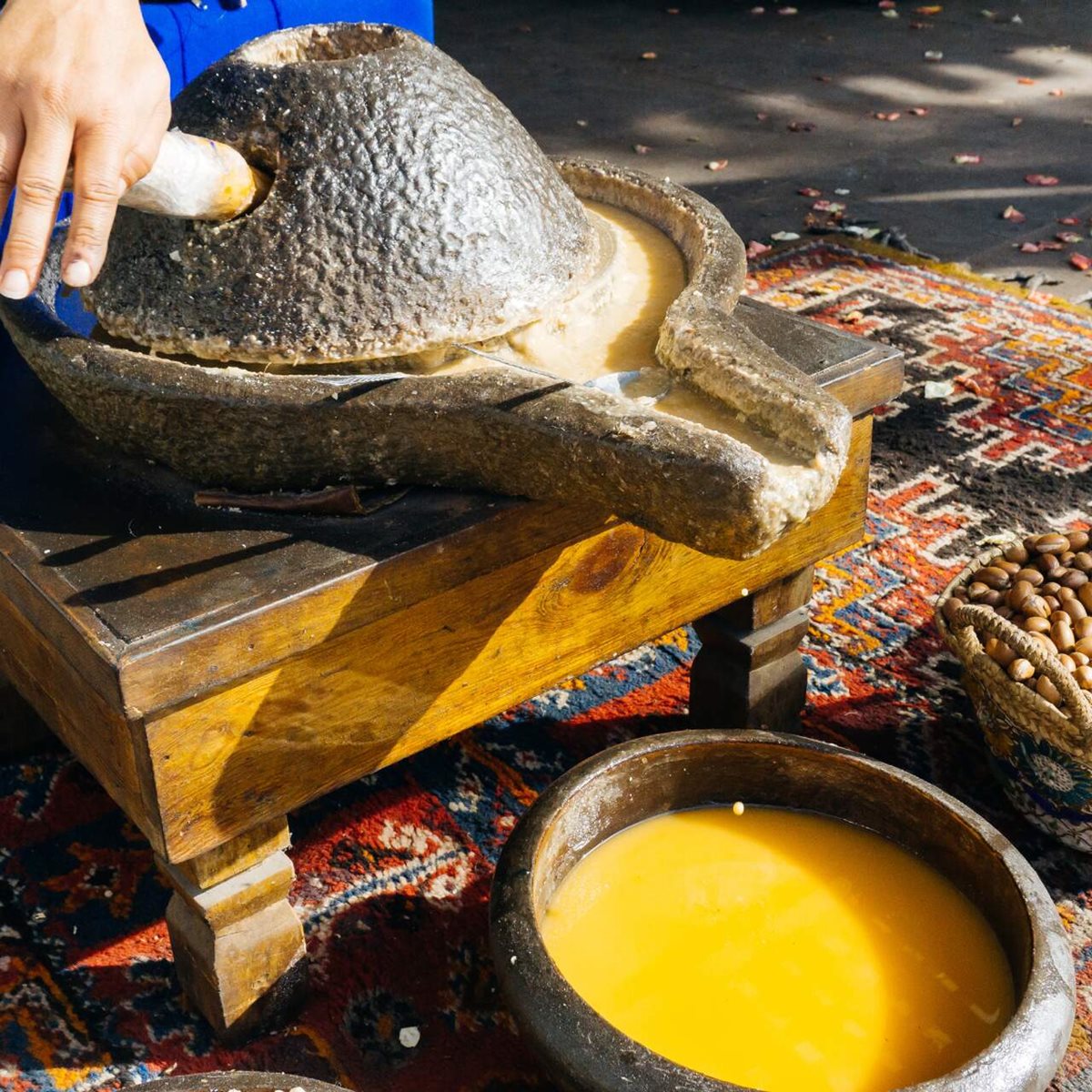 Produkcja olejku arganowego w Maroku Produkcja olejku arganowego w Maroku