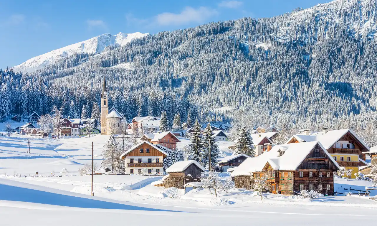 Wioska w górach w Austrii