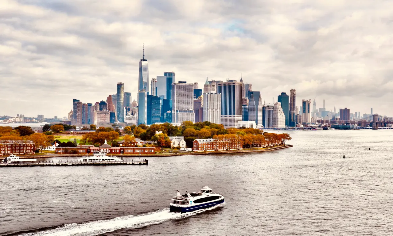 Widok na Manhattan i rzekę Hudson