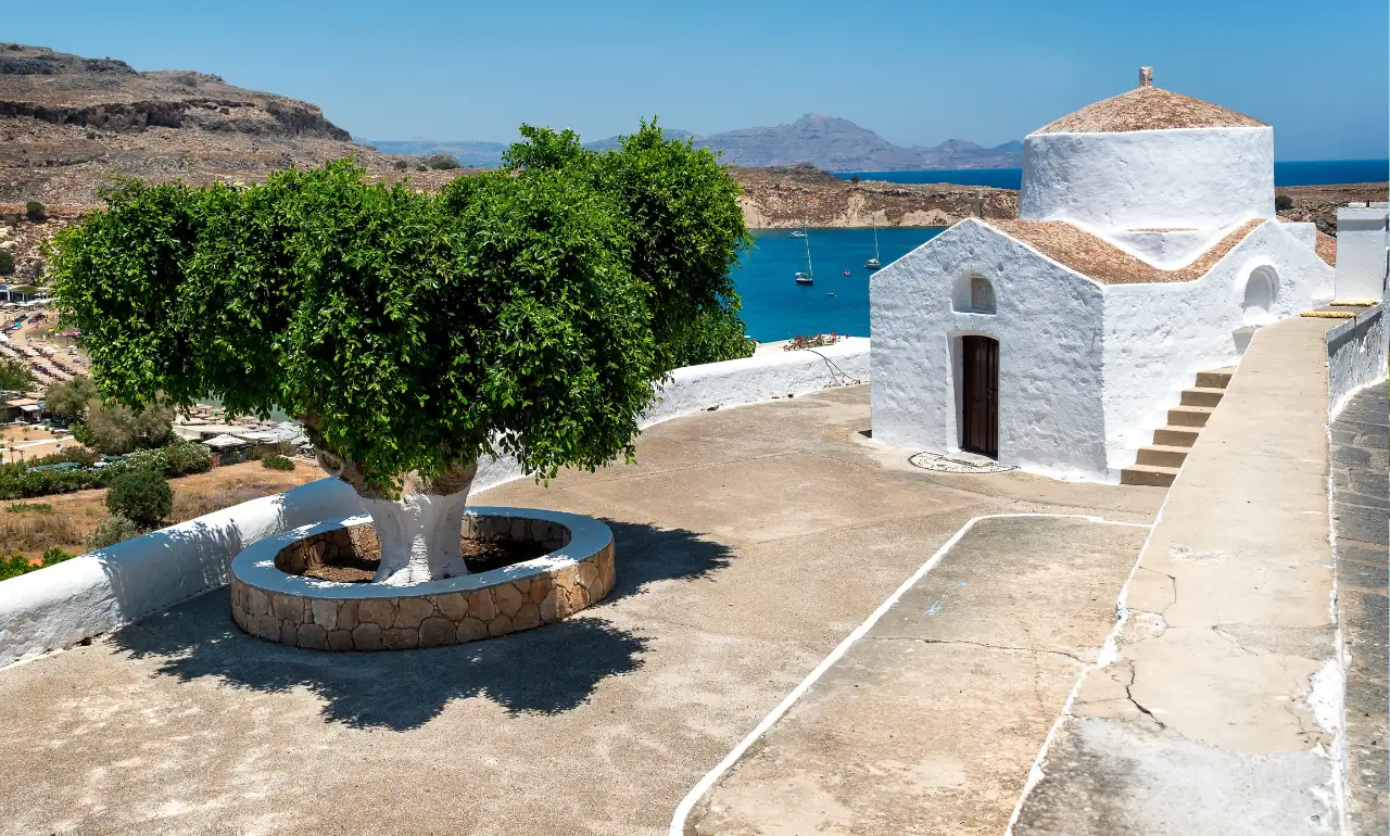 Średniowieczna architektura miasta Lindos na Rodos, Grecja Średniowieczna architektura miasta Lindos na Rodos, Grecja