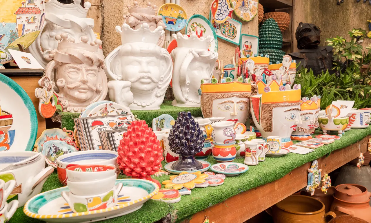 Co przywieźć z Sycylii? TOP 10 pomysłów na autentyczne pamiątki i smaki