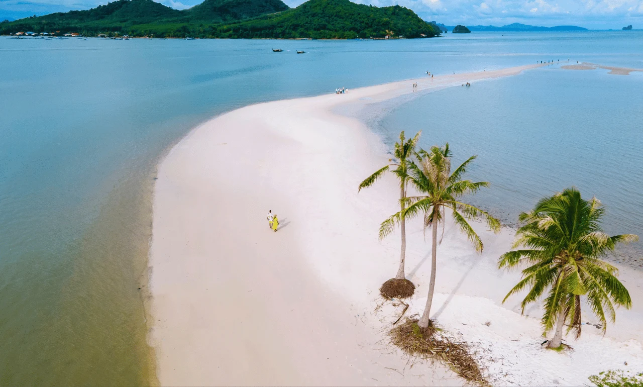 Plaża na wyspie Koh Yao Yai, Tajlandia Plaża na wyspie Koh Yao Yai, Tajlandia