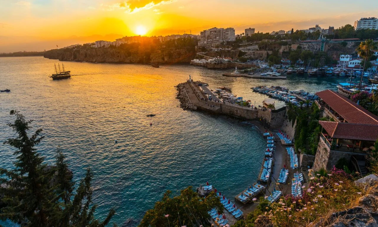 Port w Antalyi