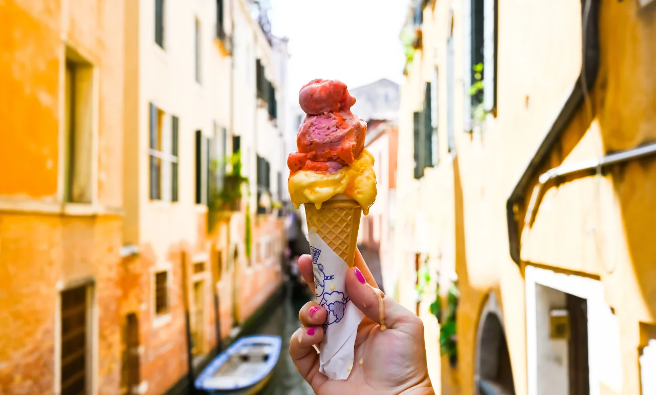 Gelato z widokiem na Canal Grande Gelato z widokiem na Canal Grande