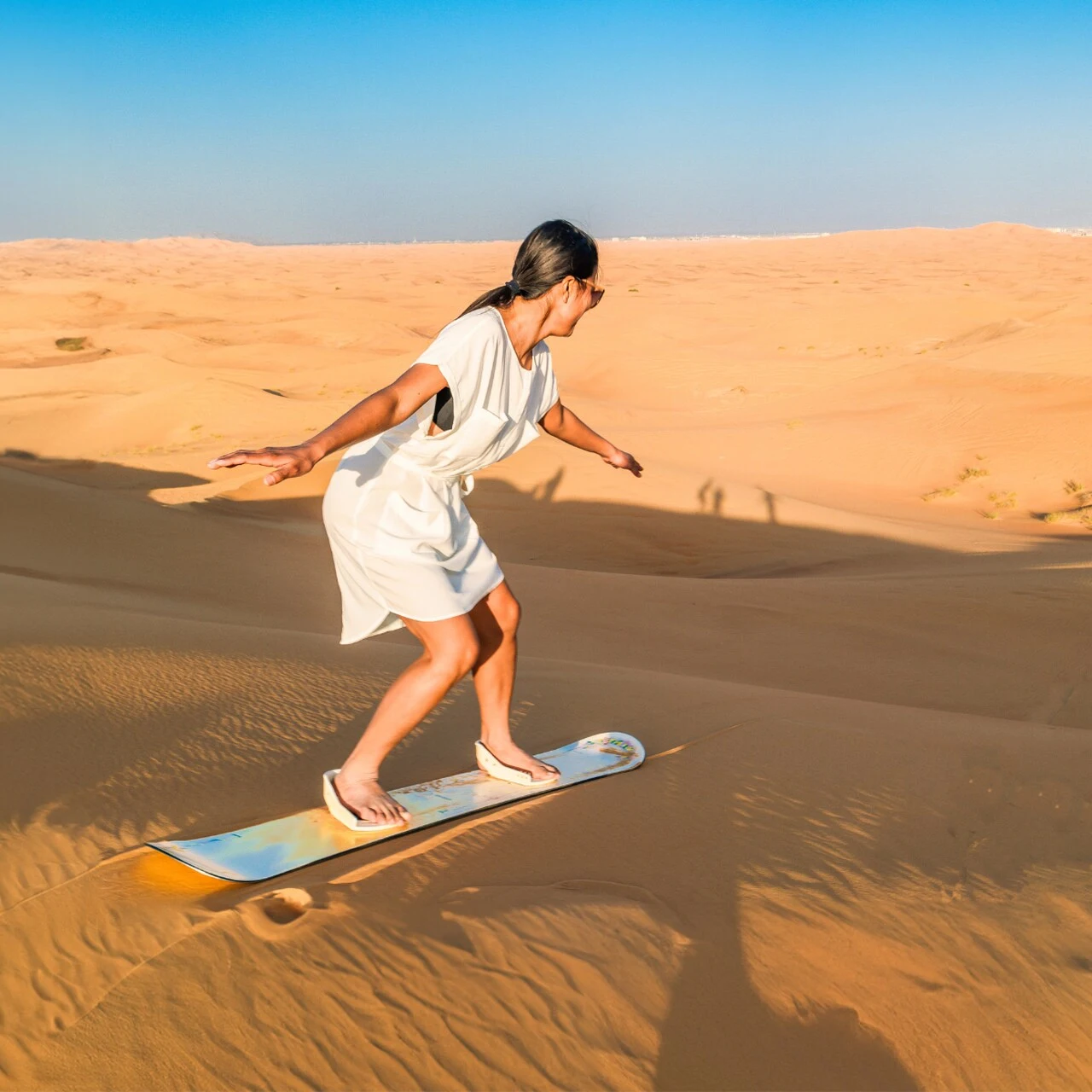 Sandboarding w Dubaju Sandboarding w Dubaju