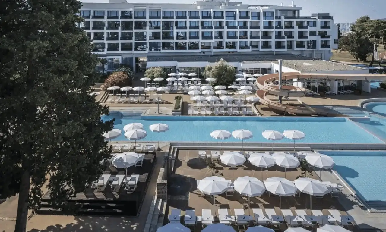 Widok z góry na hotel Falkensteiner Club Funimation Borik w Zadarze Widok z góry na hotel Falkensteiner Club Funimation Borik w Zadarze