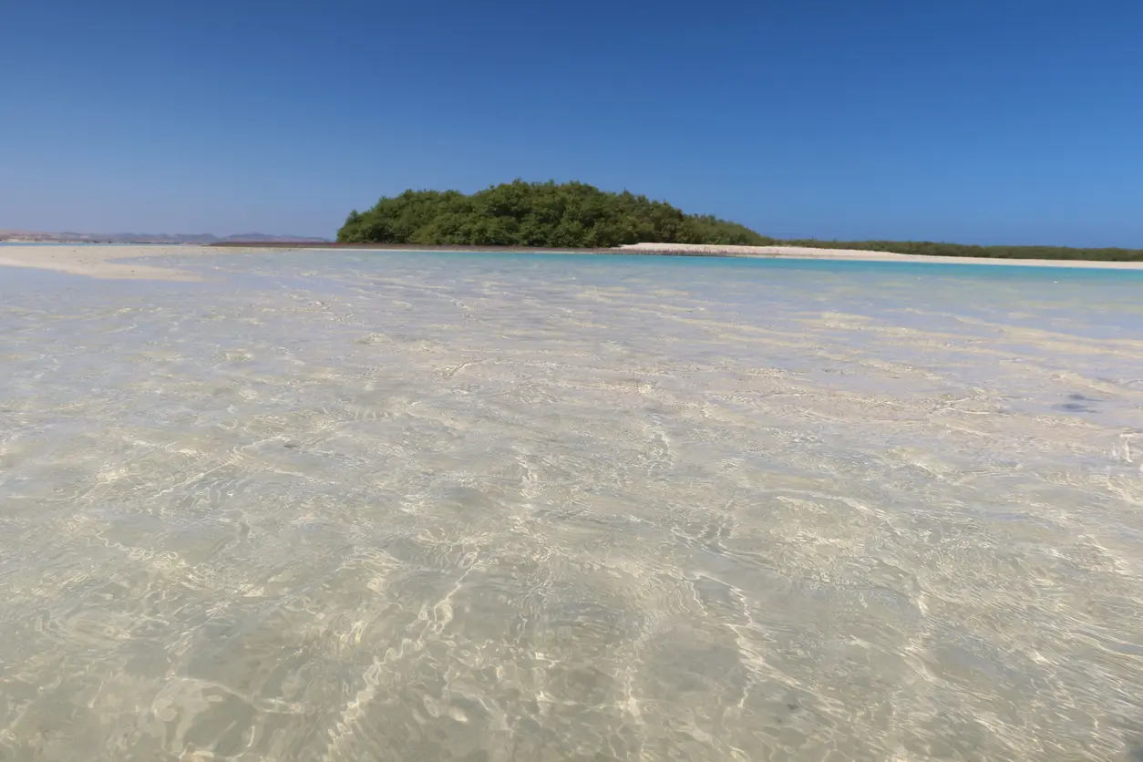Plaża na wyspach Qulaan