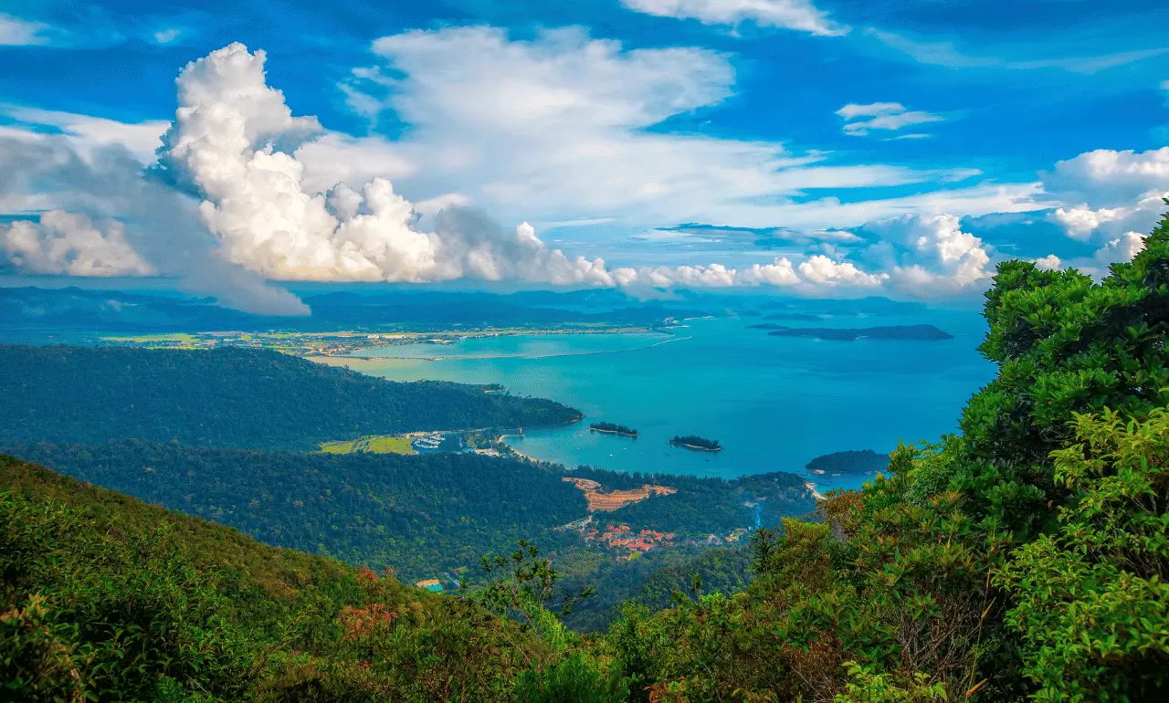 Malezja: kiedy jechać na wakacje? Pogoda, pora deszczowa i najlepszy czas na wyjazd
