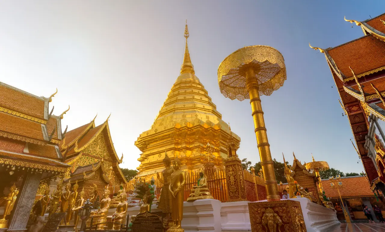 Buddyjska świątynia Wat Phra That Doi Suthep, Chiang Mai