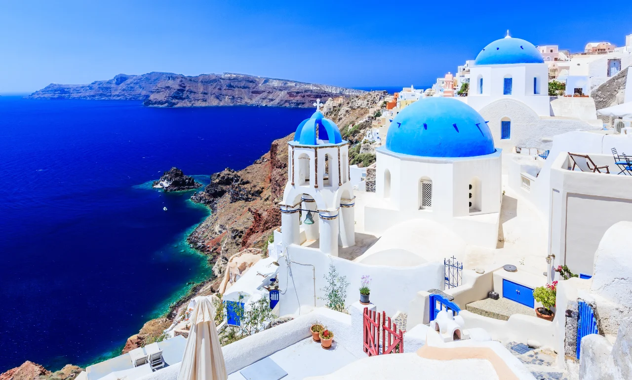 Santorini – biało-niebieskie zbocza Santorini – biało-niebieskie zbocza