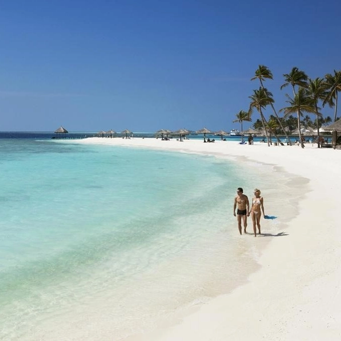 Plaża na wyspie Veligandu, Malediwy