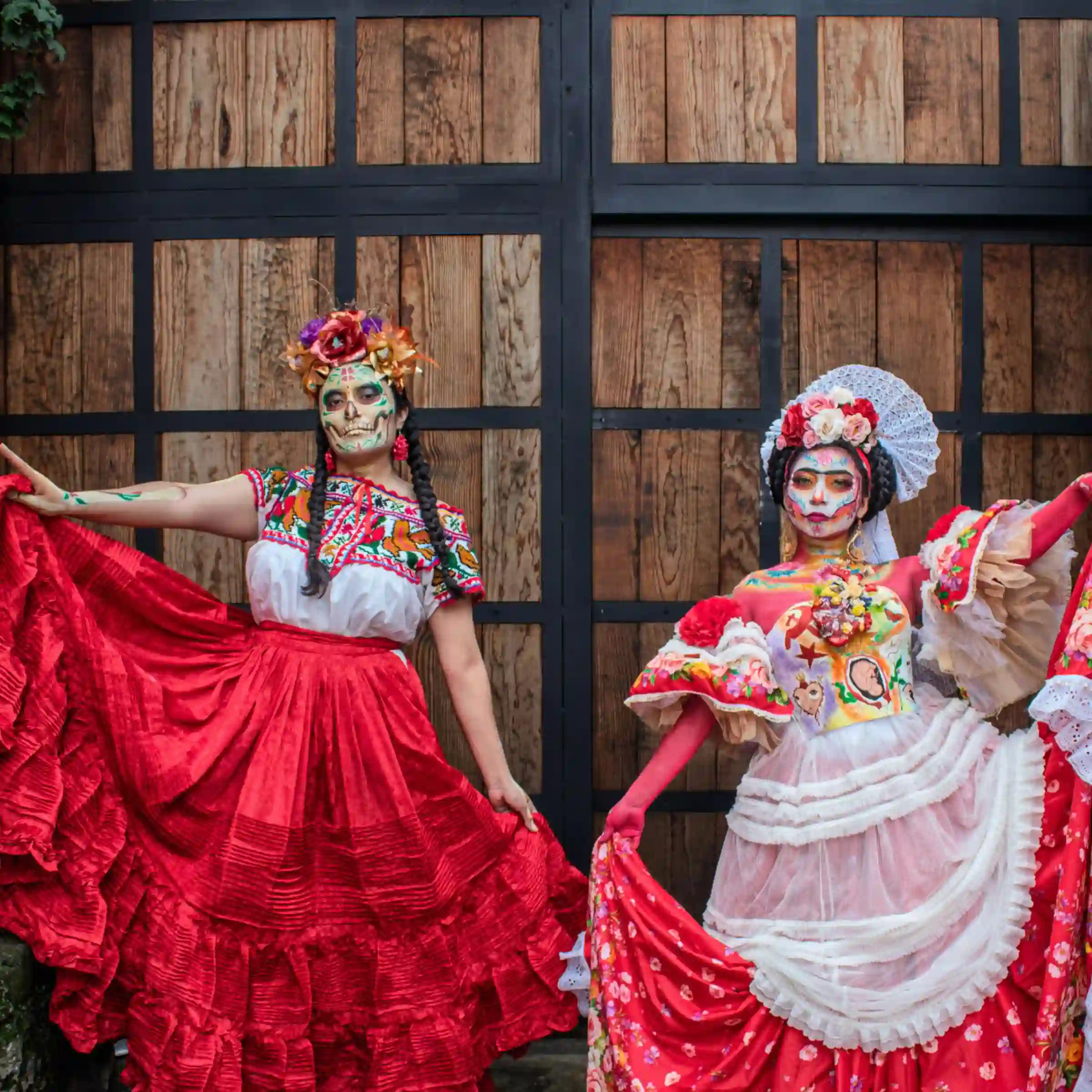 La Catrina, tradycyjny strój i makijaż